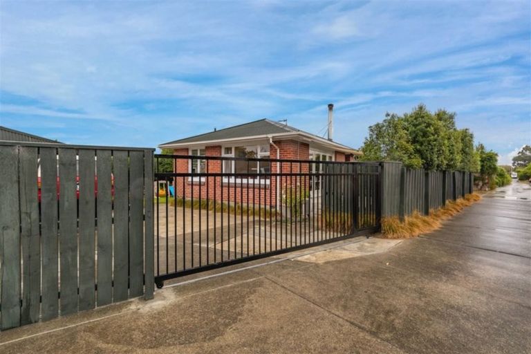 Photo of property in 96a Randolph Street, Woolston, Christchurch, 8062