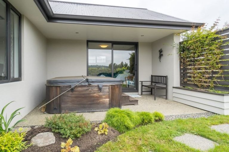 Photo of property in 64 Severn Street, Green Island, Dunedin, 9018