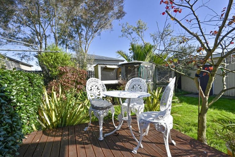 Photo of property in 1107 Heretaunga Street East, Parkvale, Hastings, 4122