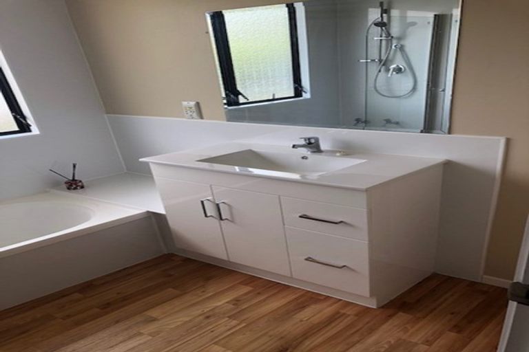 Photo of property in 32 Marama Street, Frankton, Hamilton, 3204