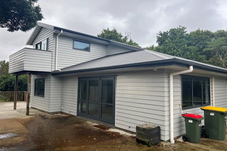 Photo of property in 85a Aeroview Drive, Beach Haven, Auckland, 0626