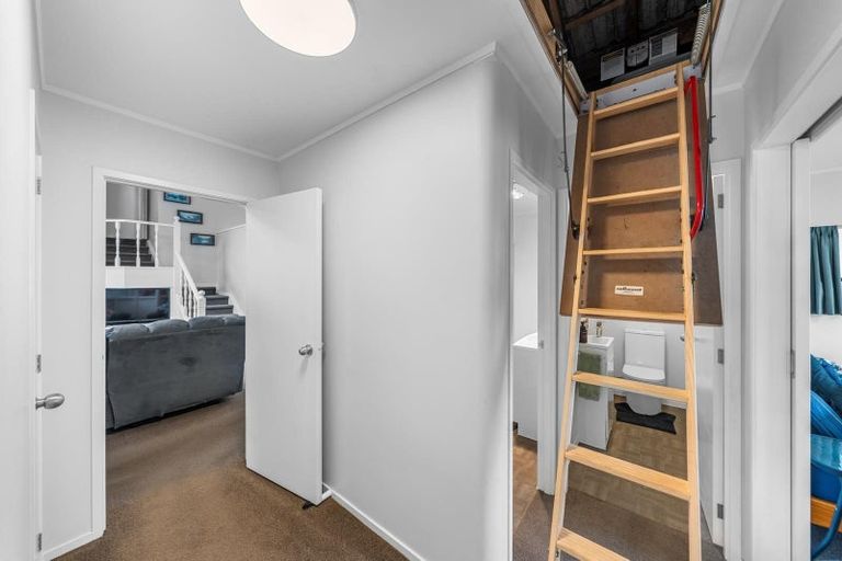 Photo of property in 1/12 Koromiko Street, New Lynn, Auckland, 0600