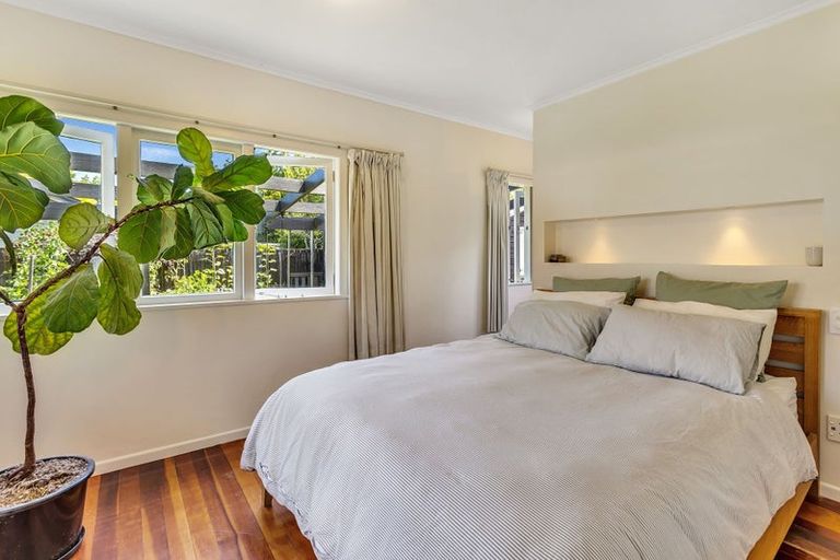 Photo of property in 18 Sarah Avenue, Whitianga, 3510