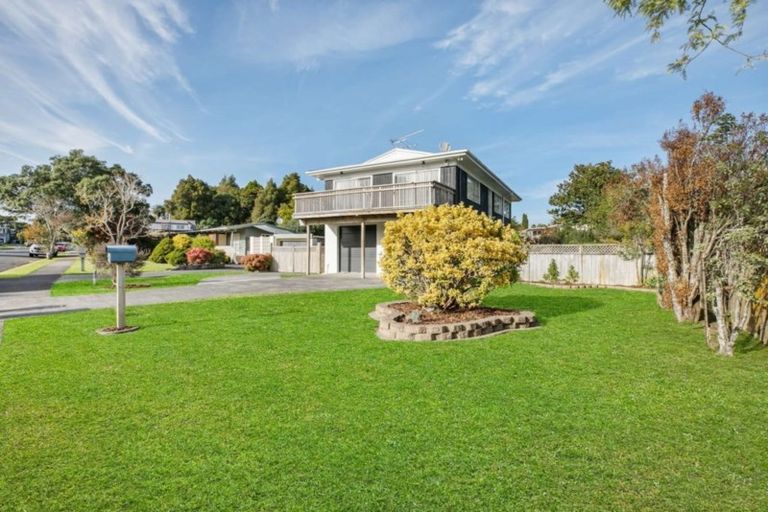 Photo of property in 43 Lawrence Crescent, Hillpark, Auckland, 2102