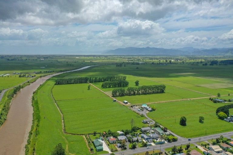 Photo of property in 15 Orchard East Road, Ngatea, 3503