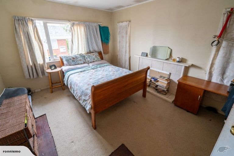 Photo of property in 21 Seabrook Avenue, New Lynn, Auckland, 0600