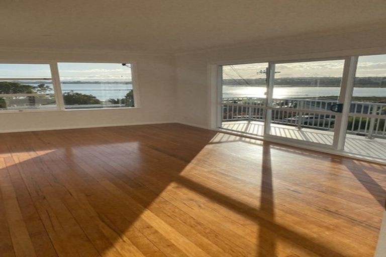 Photo of property in 1/17 Walter Street, Hauraki, Auckland, 0622