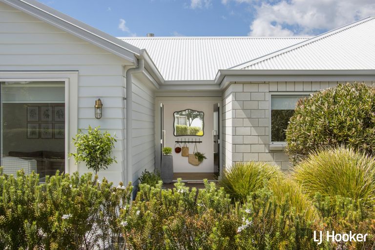 Photo of property in 22 Ralph Lane, Waihi Beach, 3611