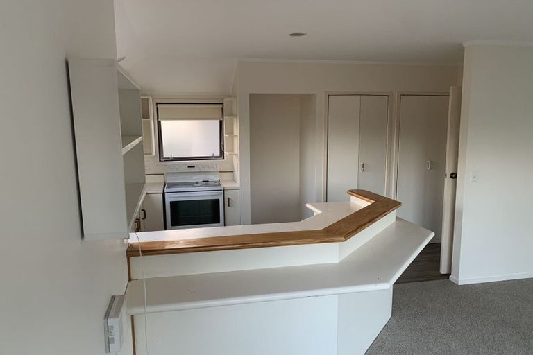 Photo of property in 1/3 Fayette Place, Te Atatu South, Auckland, 0610