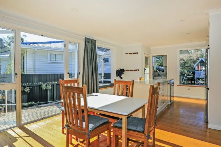 Photo of property in 33 Neeve Road, Taradale, Napier, 4112