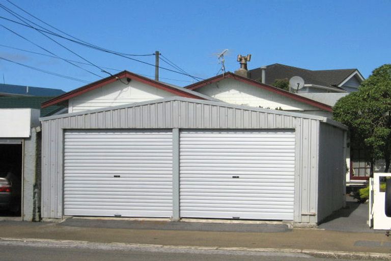 Photo of property in 97 Apu Crescent, Lyall Bay, Wellington, 6022