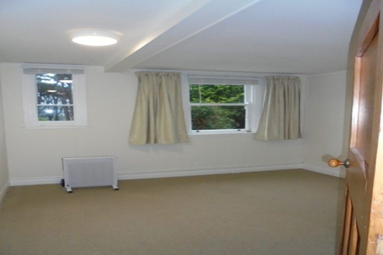 Photo of property in 2 Caprera Street, Melrose, Wellington, 6023