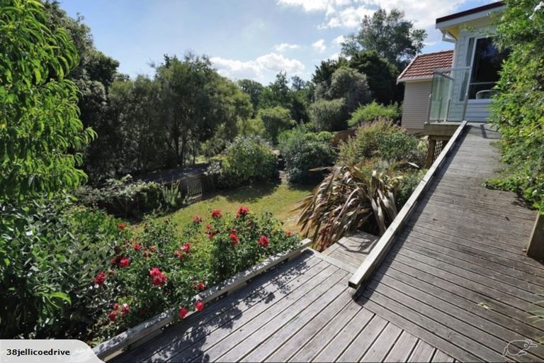 Photo of property in 38 Jellicoe Drive, Hamilton East, Hamilton, 3216