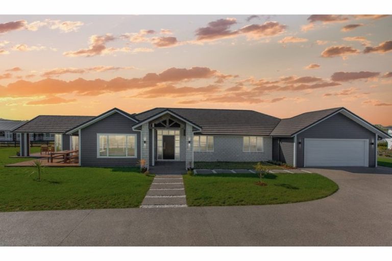 Photo of property in 33 Baxter Michael Crescent, Cambridge, 3434