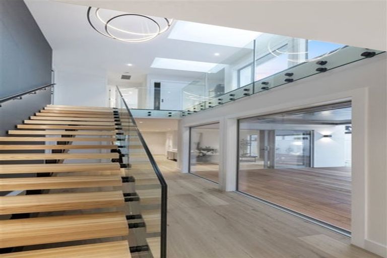 Photo of property in 40 Rayburn Avenue, Papanui, Christchurch, 8053