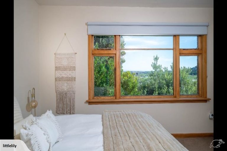 Photo of property in 28 Flinders Road, Heathcote Valley, Christchurch, 8022