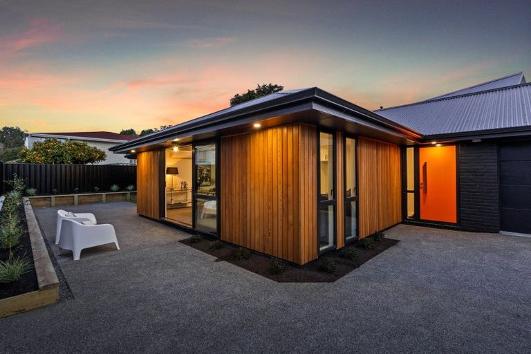 Photo of property in 50a Napier Road, Havelock North, 4130
