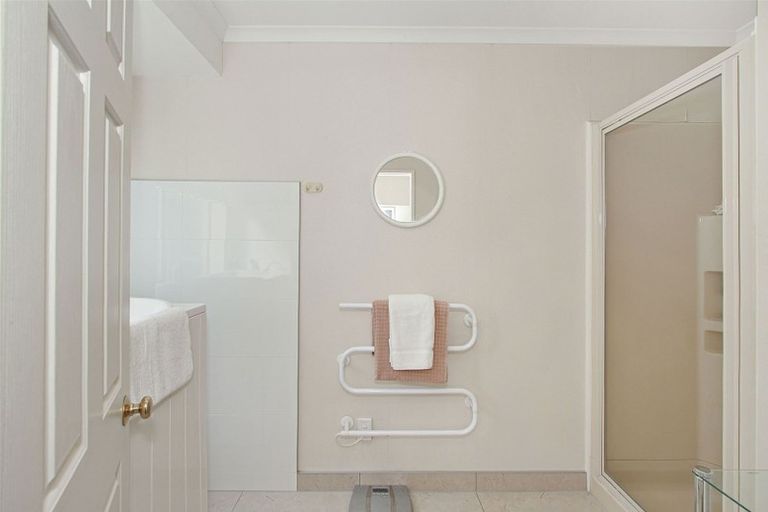 Photo of property in 46 Torkar Road, Clarks Beach, 2122