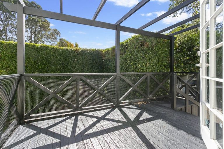 Photo of property in 110a Atkinson Road, Titirangi, Auckland, 0604