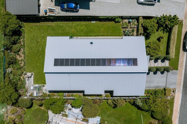 Photo of property in 50 Kelliher Drive, Wanaka, 9305