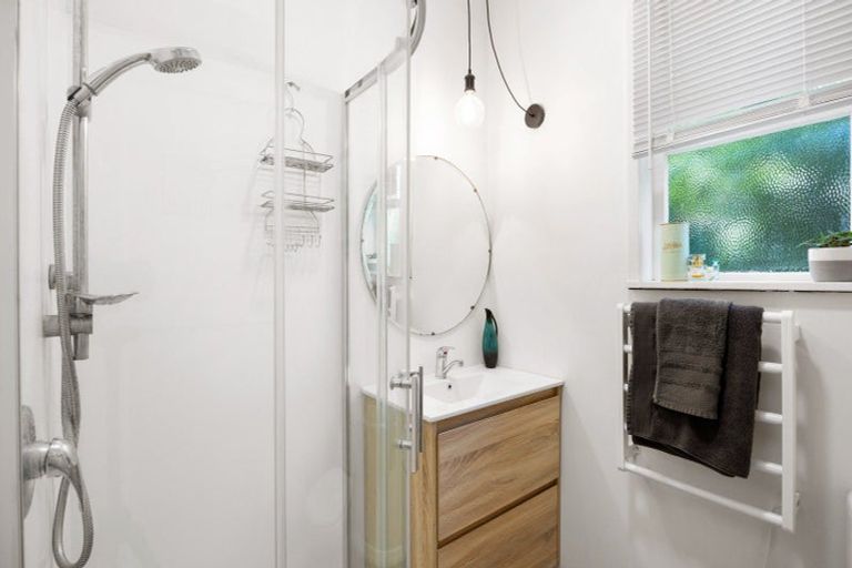 Photo of property in 2 Onslow Street, Hamilton East, Hamilton, 3216