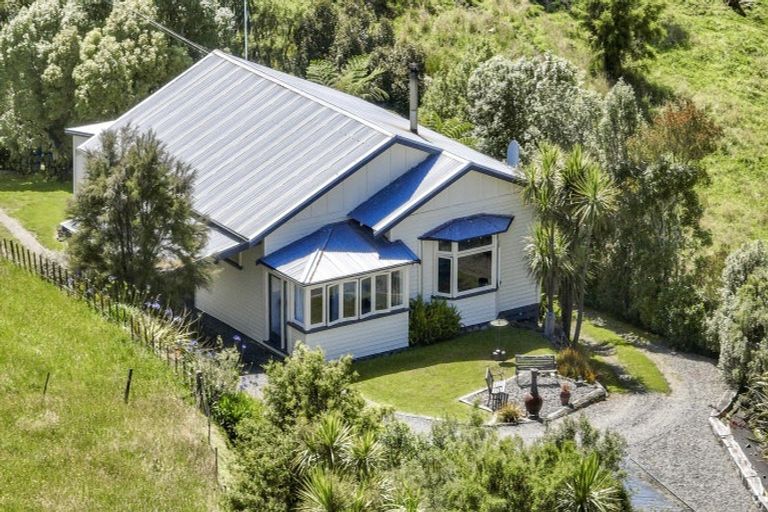 Photo of property in 2127 Puketitiri Road, Rissington, Napier, 4184