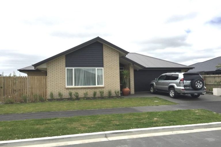 Photo of property in 30 Bradwell Crescent, Halswell, Christchurch, 8025