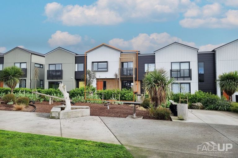 Photo of property in 3/25 Sidney Wallingford Way, Hobsonville, Auckland, 0616
