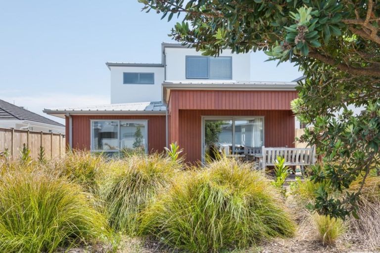 Photo of property in 10 Tuangi Way, Papamoa Beach, Papamoa, 3118