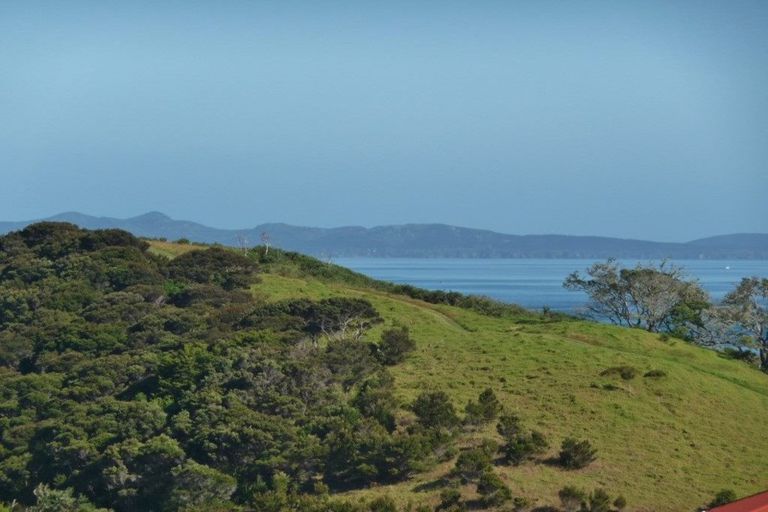 Photo of property in 10 Freyja Crescent, Coopers Beach, 0420