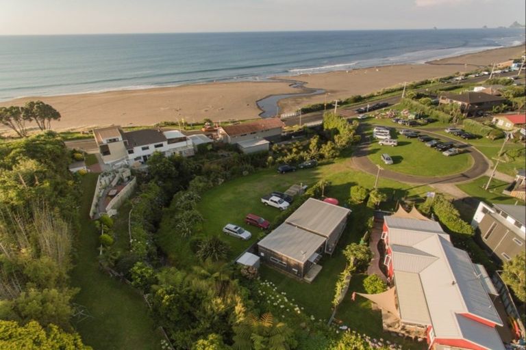 Photo of property in 36b Tasman Parade, Oakura, 4314