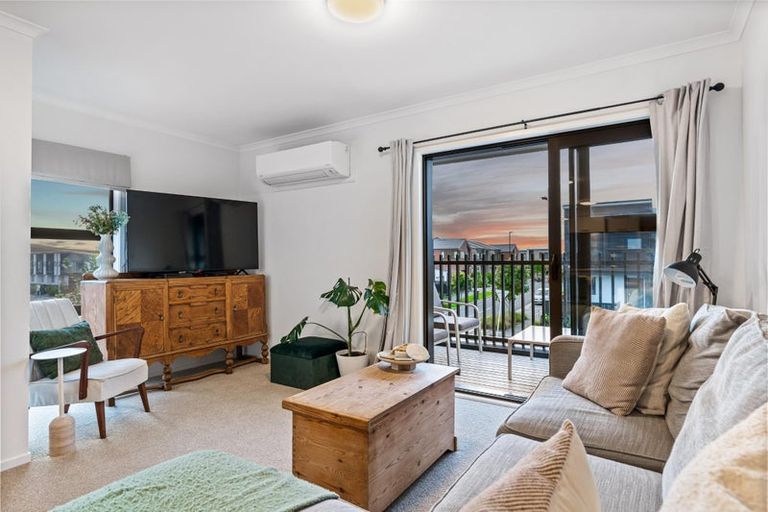 Photo of property in 41 Kauri Amber Road, Westgate, Auckland, 0614