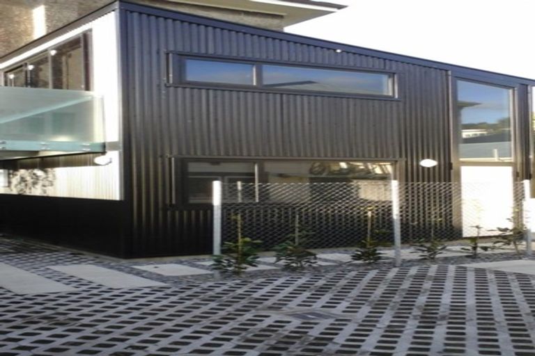 Photo of property in 11b Caroline Street, Mount Victoria, Wellington, 6011