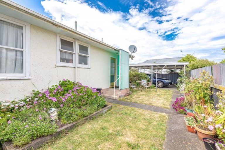 Photo of property in 35 Moore Avenue, Tawhero, Whanganui, 4501