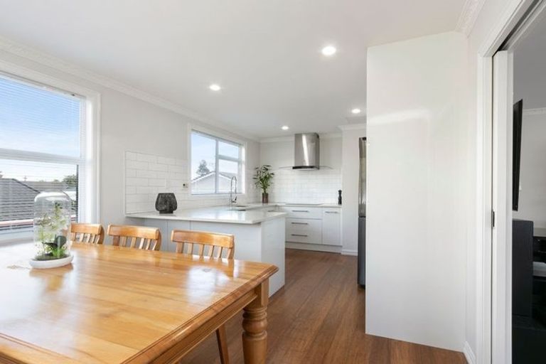 Photo of property in 2/35 Leighton Avenue, Waiwhetu, Lower Hutt, 5010