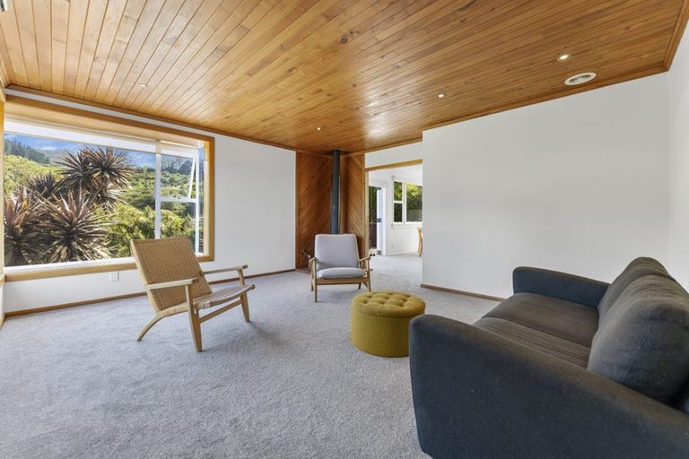 Photo of property in 24 Downes Road, Roseneath, Port Chalmers, 9023