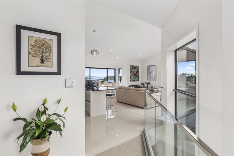 Photo of property in 7 Pacific Cliffs Drive, Gulf Harbour, Whangaparaoa, 0930