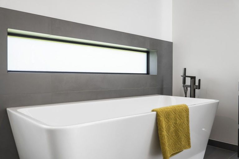 Photo of property in 1 Waimanu Lane, Bethlehem, Tauranga, 3110