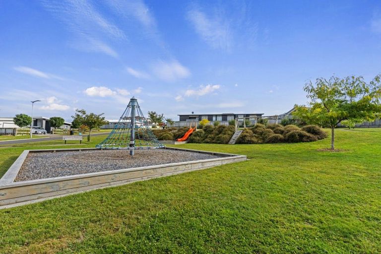 Photo of property in 7 Penetaka Heights, Pyes Pa, Tauranga, 3112