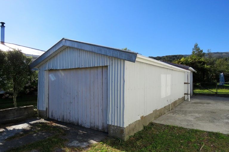 Photo of property in 42 Mcgill Street, Waimangaroa, Westport, 7891