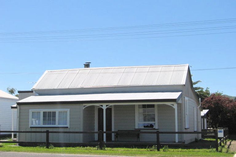 Photo of property in 9 Berry Street, Gisborne, 4010