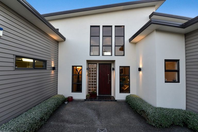 Photo of property in 8 Bishopsworth Way, Huntington, Hamilton, 3210