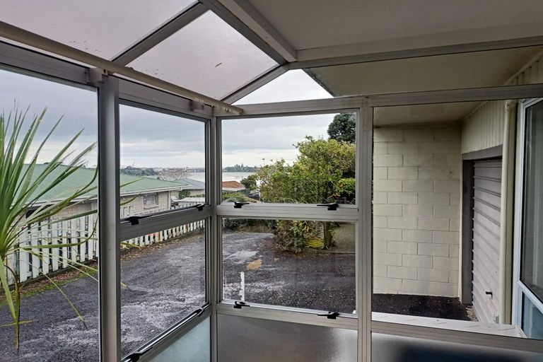 Photo of property in 138b Kingswood Road, Brookfield, Tauranga, 3110