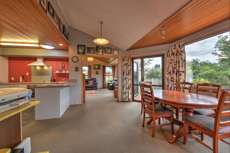 Photo of property in 70 Hunter Street, Edendale, 9825