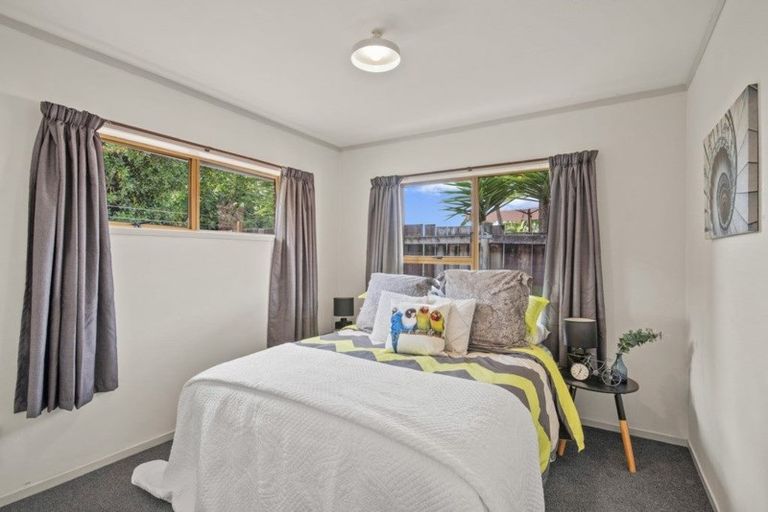 Photo of property in 3/6 Keys Street, Belmont, Auckland, 0622