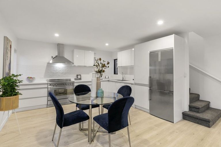 Photo of property in 8 Euston Road, Sandringham, Auckland, 1025