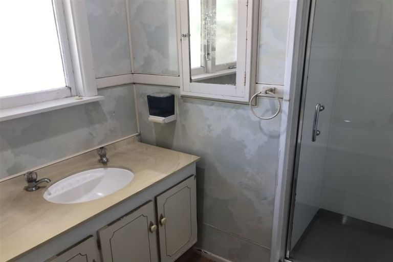 Photo of property in 1/44 Division Street, Riccarton, Christchurch, 8041