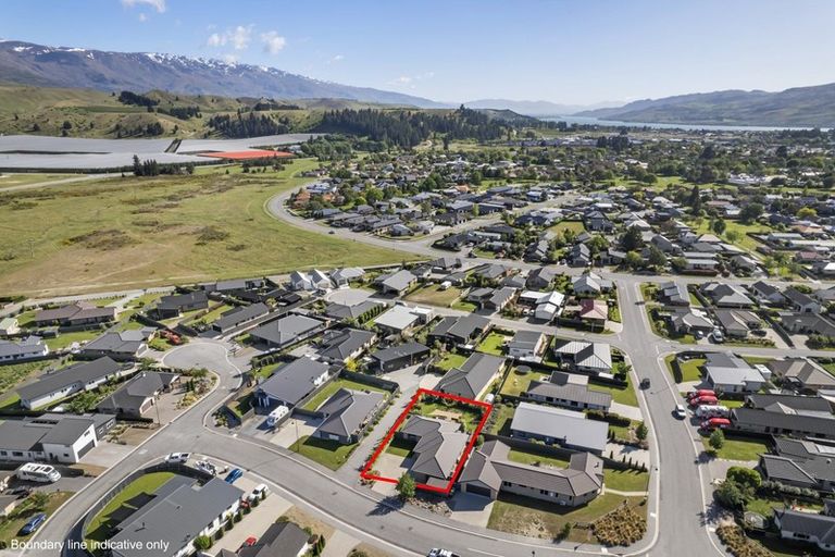 Photo of property in 4 Magnetic Place, Cromwell, 9310