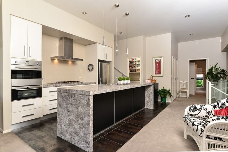 Photo of property in 8 Bishopsworth Way, Huntington, Hamilton, 3210