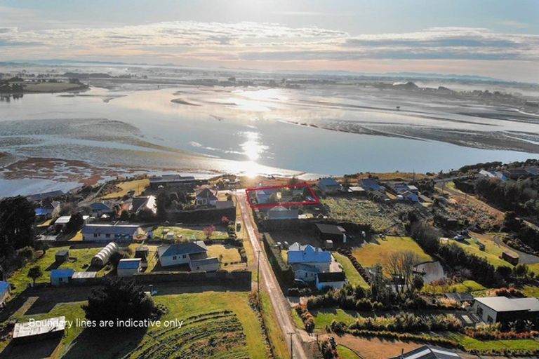 Photo of property in 3 Castle Street, Riverton/aparima, Riverton, 9822